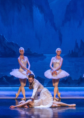 SCHWANENSEE - Die traditionelle Wintertournee – X-mas Special
