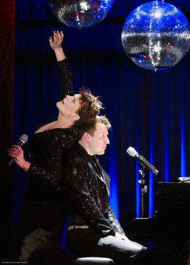 Please Don't Stop the Music – erleben Sie Gayle Tufts im Tipi am Kanzleramt – 01.05.2024