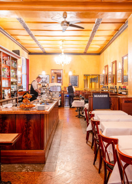Café Restaurant Manzini - eine Mischung aus Wiener Café und Pariser Bistro