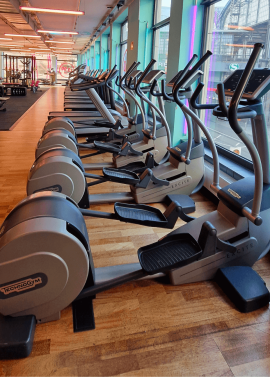 PINK Frauenfitness - für 6 Monate