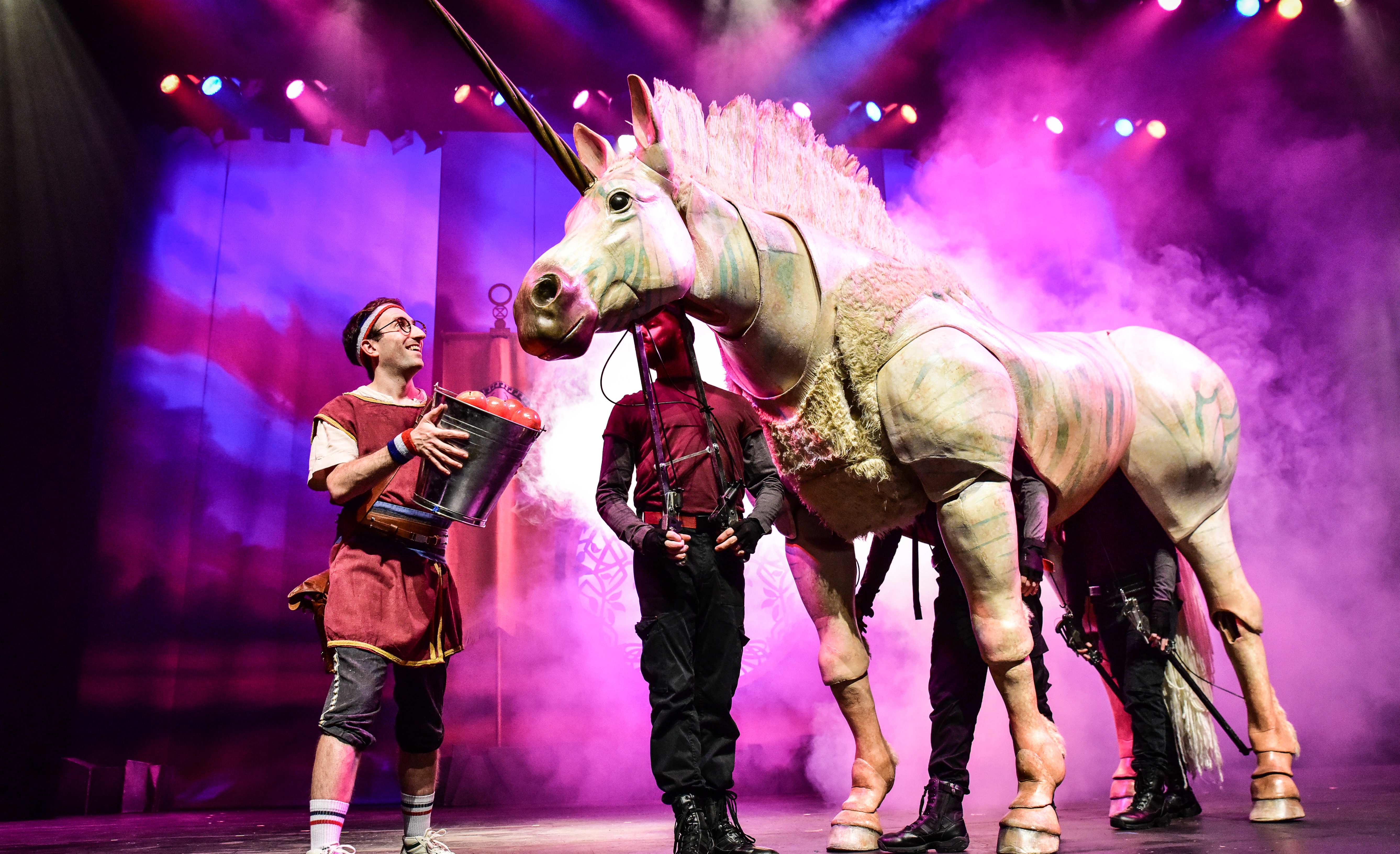 Einhorn im Theater