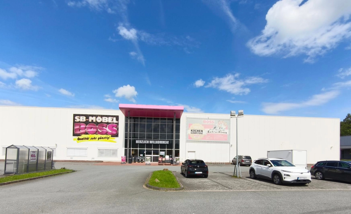 Frontansicht Möbel Boss Detmold